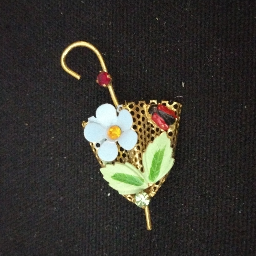 Vintage Gold Tone Mesh Enamel Spring Umbrella Brooch